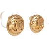 Image 2 : Chanel Gold CC Round Disk Vintage Clip On Earrings