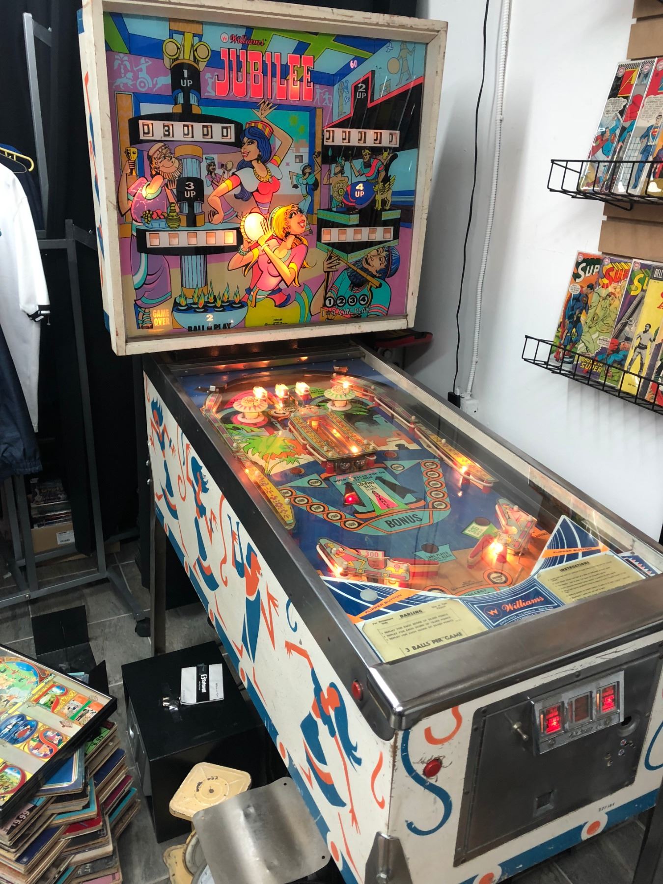 Pinball Auction VINTAGE 1972 WILLIAMS JUBILEE PINBALL MACHINE