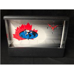 HOCKEY CANADA BLACK LIGHT CLOCK