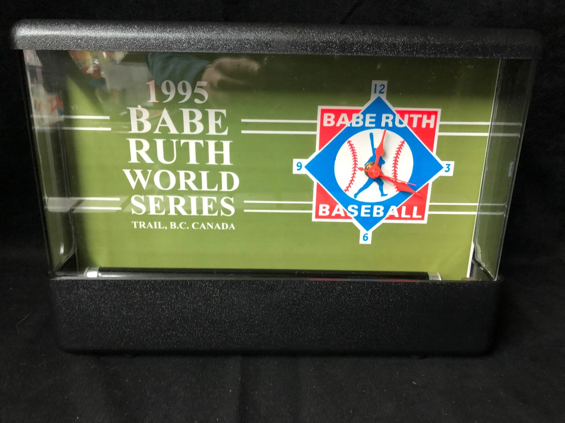 BABE RUTH BLACK LIGHT CLOCK