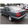 Image 4 : E4 --  1995 MERCEDES C220W , Green , 161334  KM's
