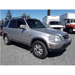 N1 --  1998 HONDA CR-V , Silver , 120208  KM's