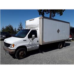0A --  2000 FORD E350 CUBE VAN , White , 578685  KM's