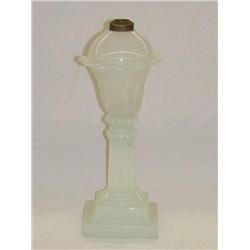 12 1/4  SANDWICH CLAMBROTH TULIP OIL LAMP W/ COLU