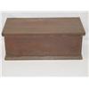 Image 1 : 19TH CENT. AMERICAN DOVETAILED PINE STORAGE BOX I