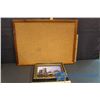 Image 1 : Cork Board & Framed City Picture