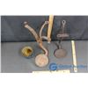 Image 2 : Buggy Steps and Tin Decor