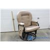 Image 1 : Glider/Rocking Chair