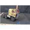 Image 8 : International Toy Tractor, Tonka Toy Truck and Payloader