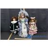 Image 1 : (3) Porcelain Dolls