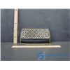 Image 4 : (3) Purses & Assorted Doilies