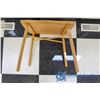 Image 5 : Kids Wooden Table