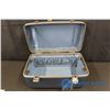 Image 4 : Vintage Blue Vanity Suitcase