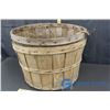 Image 2 : (2) Wicker Baskets