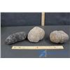 Image 1 : (3) Decortive Feild Stones
