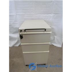 Drawer Filing Cabinets with 2 Keys on Wheels