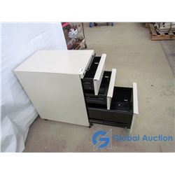 Drawer Filing Cabinets no Keys on Wheels