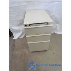 Drawer Filing Cabinets no Keys on Wheels (locked)