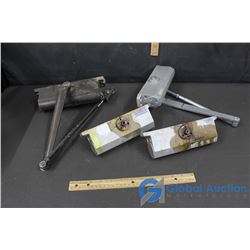 4 Door Closers - 2 W/ Arms 2 W/out