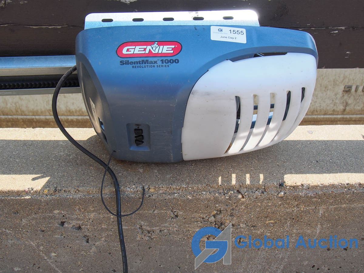 Genie Silent Max 1000 Garage Door Opener
