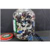 Image 3 : Jar of Assorted Buttons