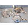 Image 1 : (3) Cast Iron Pans