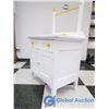 Image 4 : White Wash Stand