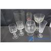 Image 2 : Assorted Household Decor & Glassware