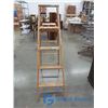 Image 1 : 5ft Wooden Step Ladder