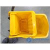 Image 5 : Mop Bucket with Ringer