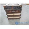Image 3 : Wood/Tin Trunk
