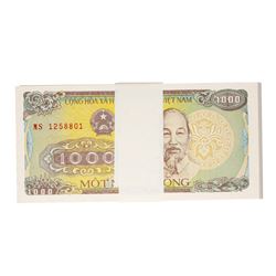 Pack of (100) Uncirculated 1988 Vietnam 1000 Dong Bank Notes