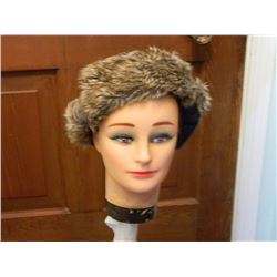 FROM ESTATE - WINTER HAT WITH FUR - HUDSON NORTH & SCARF