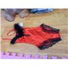 Image 1 : GIFT BAG - CORSET DESIGNED - SATIN