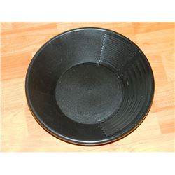 NEW GOLD PAN - ESTWING - BLACK PLASTIC - SMALL