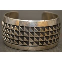 NAVAJO INDIAN BRACELET (SCOTT)