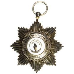 COMOROS: medal. EF