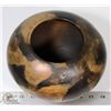 Image 4 : 60) MARY BORGSTROM 1968 FANCY STONE POLISHED POT