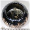 Image 3 : 66) MARY BORGSTROM COFFEE GLAZED POT 10"X5.5",