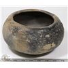 Image 1 : 7) MARY BORGSTROM EARTHEN JAR, TEXTURED SURFACE,