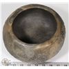 Image 3 : 7) MARY BORGSTROM EARTHEN JAR, TEXTURED SURFACE,