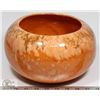 Image 2 : 61) FRANK MORENO USA ORANGE GLAZED JAR 10"X6".
