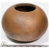Image 2 : 59) MARY BORGSTROM SIGNED SPHERICAL JAR 8"X5",