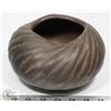 Image 2 : 70) MARY BORGSTROM BROWN GLAZED FANCY TURNED