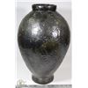 Image 2 : 34) MARY BORGSTROM BLACK GLAZED VASE 1968, ONE OF