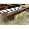 Image 1 : 12' AMBER WOOD BOARD ROOM TABLE