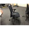 Image 2 : STEELCASE AMIA BLACK FULLY ADJUSTABLE MULTILEVER ERGONOMIC TASK CHAIR