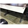 Image 2 : STEELCASE ELLIPSE WHITE PROGRAMMERS TABLE