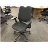 Image 2 : STEELCASE AMIA BLACK FULLY ADJUSTABLE MULTILEVER ERGONOMIC TASK CHAIR