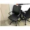 Image 2 : BLACK LEATHER EURO STYLE MID BACK EXECUTIVE CHAIR